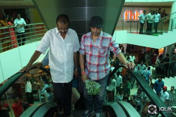 Yevadu Movie Success Tour